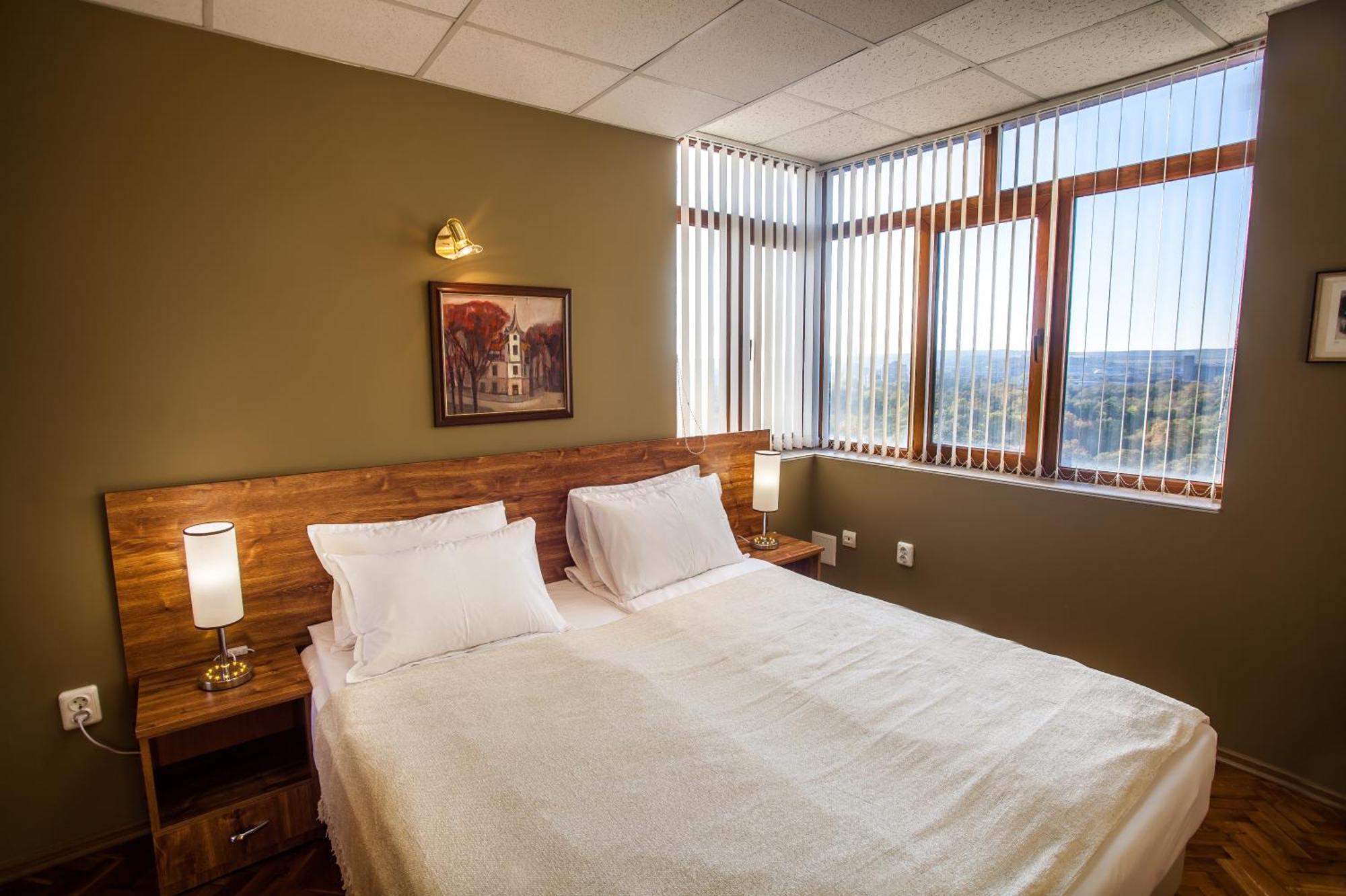 Panorama Top Floor Rooms In Hotel Tundzha Yambol Exterior photo