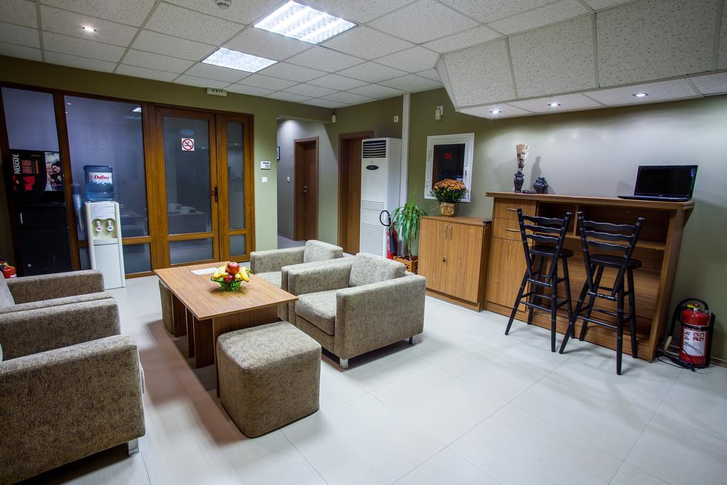 Panorama Top Floor Rooms In Hotel Tundzha Yambol Exterior photo